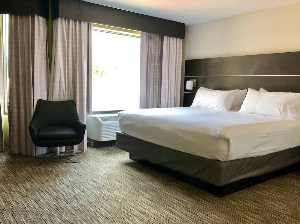 Holiday Inn Express Great Barrington By Ihg Exteriér fotografie